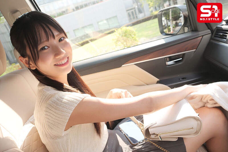 让「E罩杯美少女」色情本性显现，2天1夜的超生动温泉旅行....